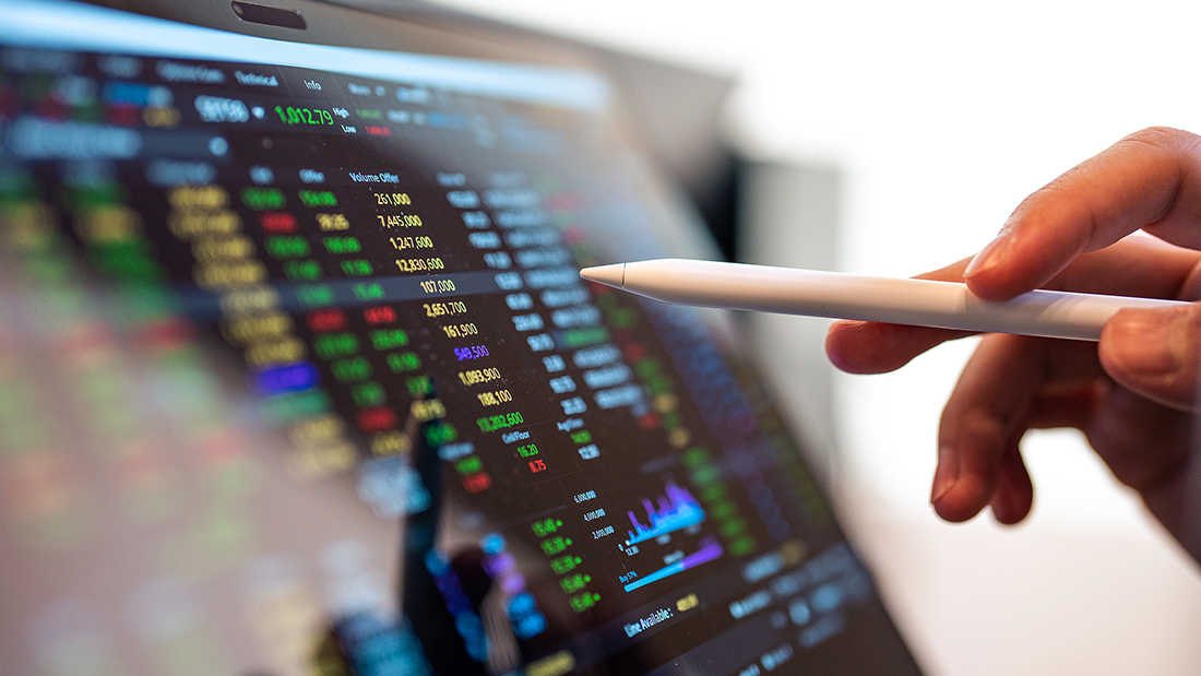 半导体、光通信中报扎堆8月下旬,多只千亿龙头披露晚于去年同期